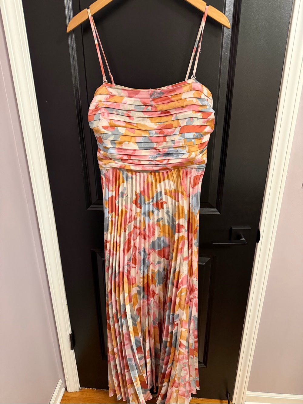 Abercrombie & Fitch Giselle Drama Pleated Maxi Dress size medium long